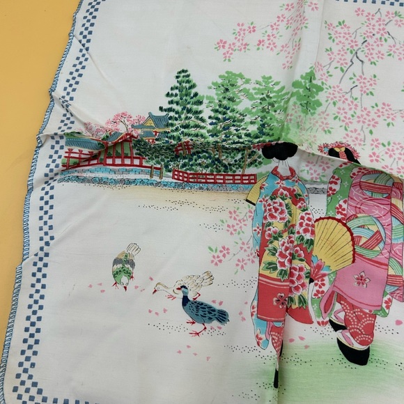 Vintage silk geisha Japanese handkerchiefs, Asian, oriental - Picture 8 of 8